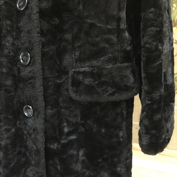 Portrait Coat - Picture 3 of 7